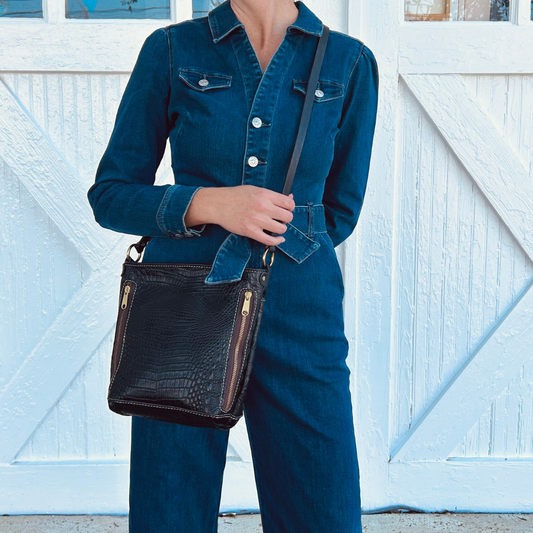 The Carry Medium Crossbody