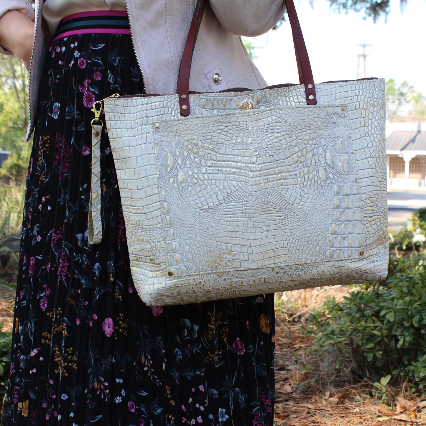 The Zippered Square Tote